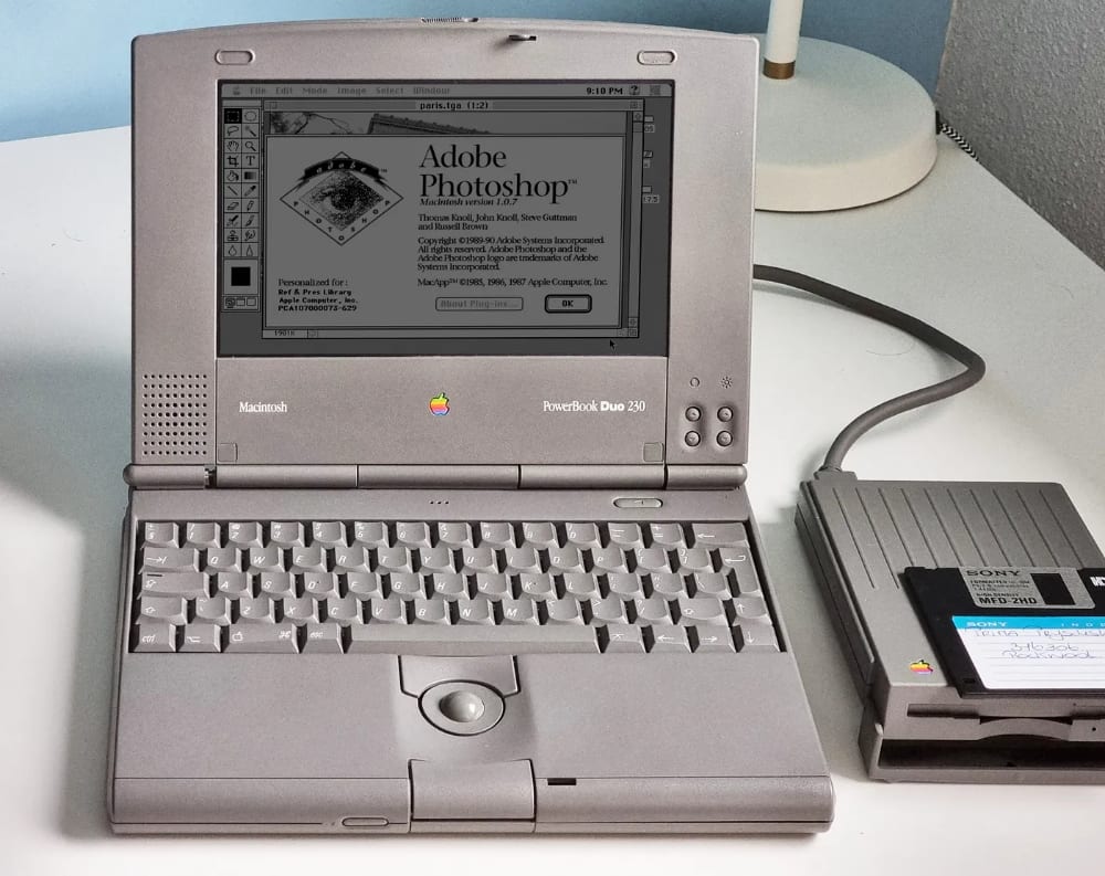 Apple PowerBook Duo 230, 1992